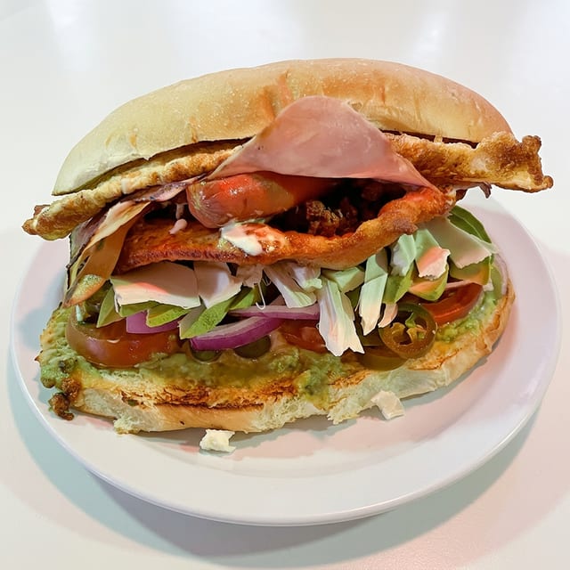 Torta: Milanesa de Res.